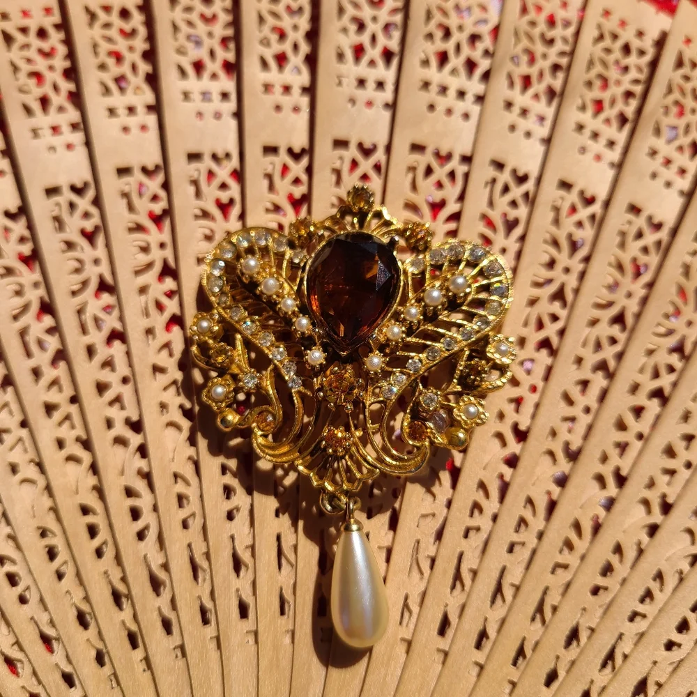 Vintage Gold and Brown Brooch with Pearl Accent